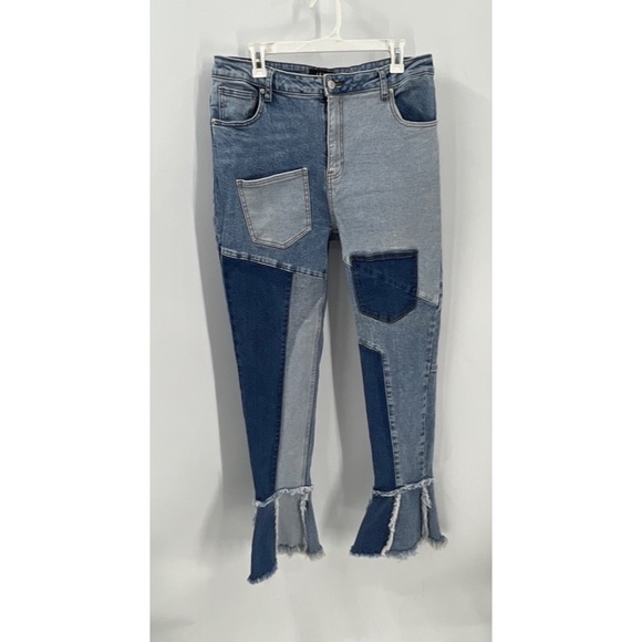 AKIRA Denim - Akira deconstructed, patchwork, frayed bell, bottom, jeans, 17/32